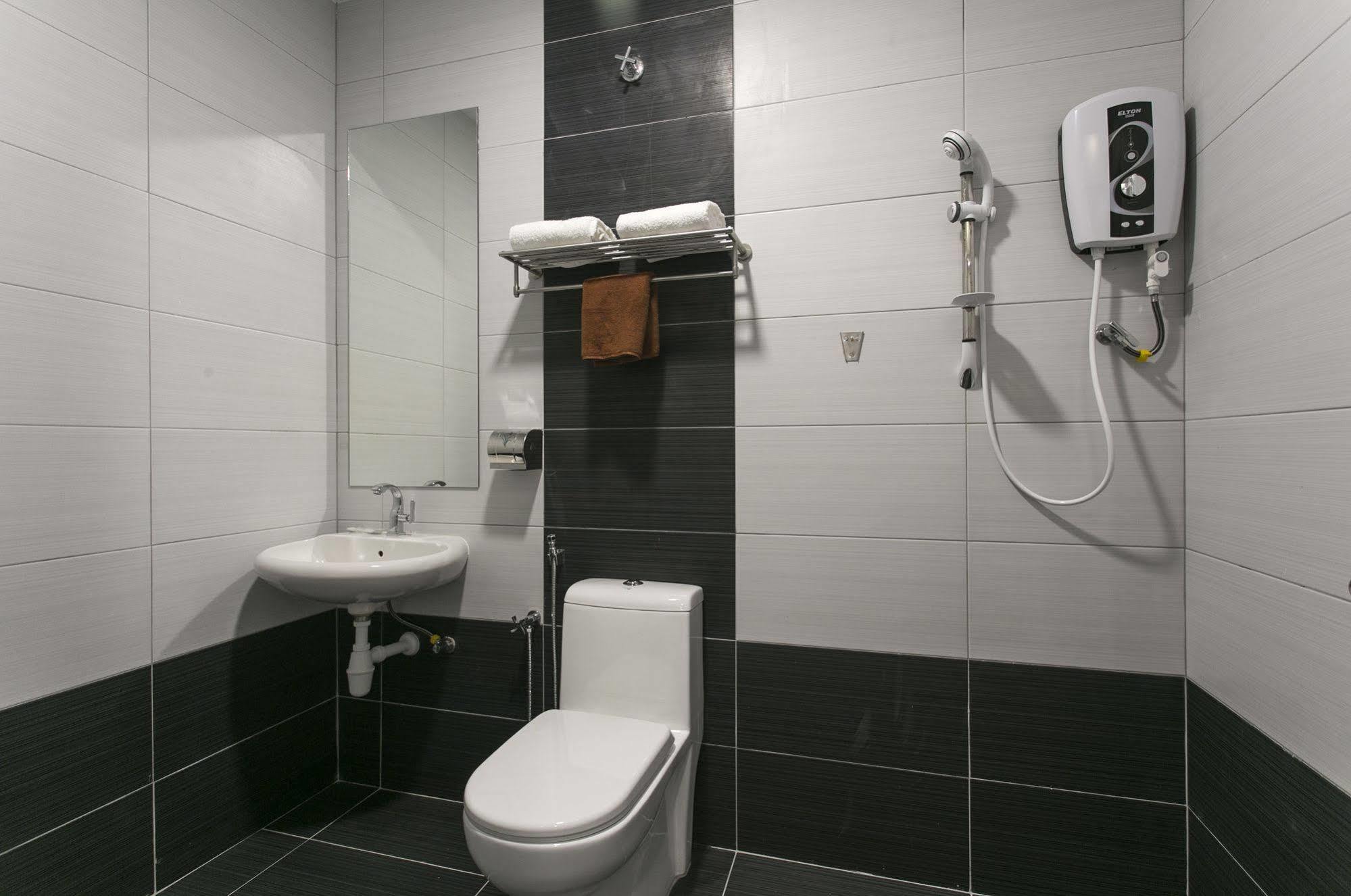 Lavana Hotel, Chinatown Hotel 2*